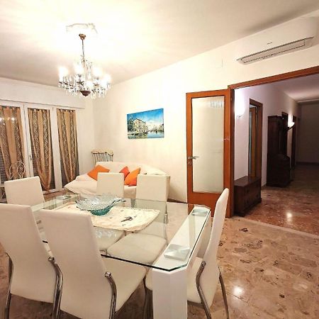 Laura Apartment Venice 4 P. 15 M To Venice Mestre Bagian luar foto