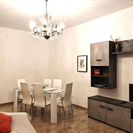 Laura Apartment Venice 4 P. 15 M To Venice Mestre Bagian luar foto