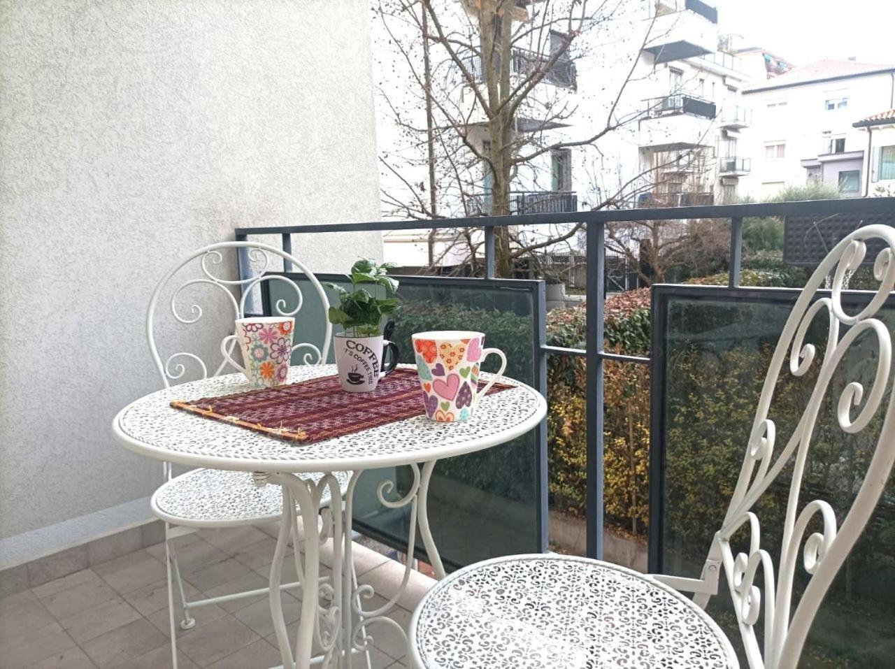 Laura Apartment Venice 4 P. 15 M To Venice Mestre Bagian luar foto