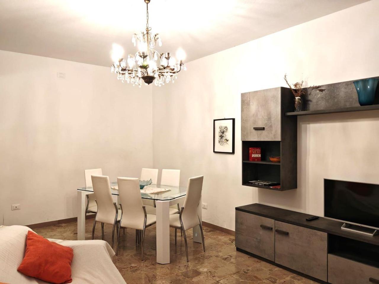 Laura Apartment Venice 4 P. 15 M To Venice Mestre Bagian luar foto
